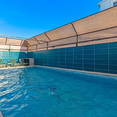 Close To The Land Of Legends Private Pool , Pawel Villa *