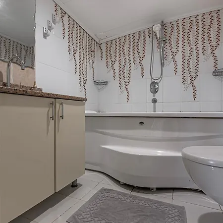 Villa Close To The Land Of Legends Private Pool , Pawel